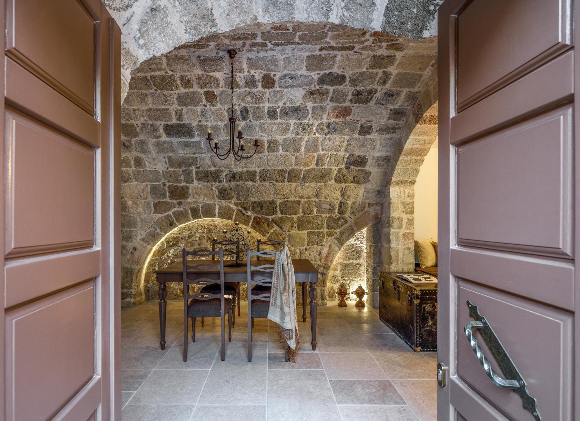 Spanish Knights Inn Rhodes City Exterior foto